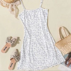 NWTS SHEIN WHITE FLORAL LACE MINI DRESS SIZE XS